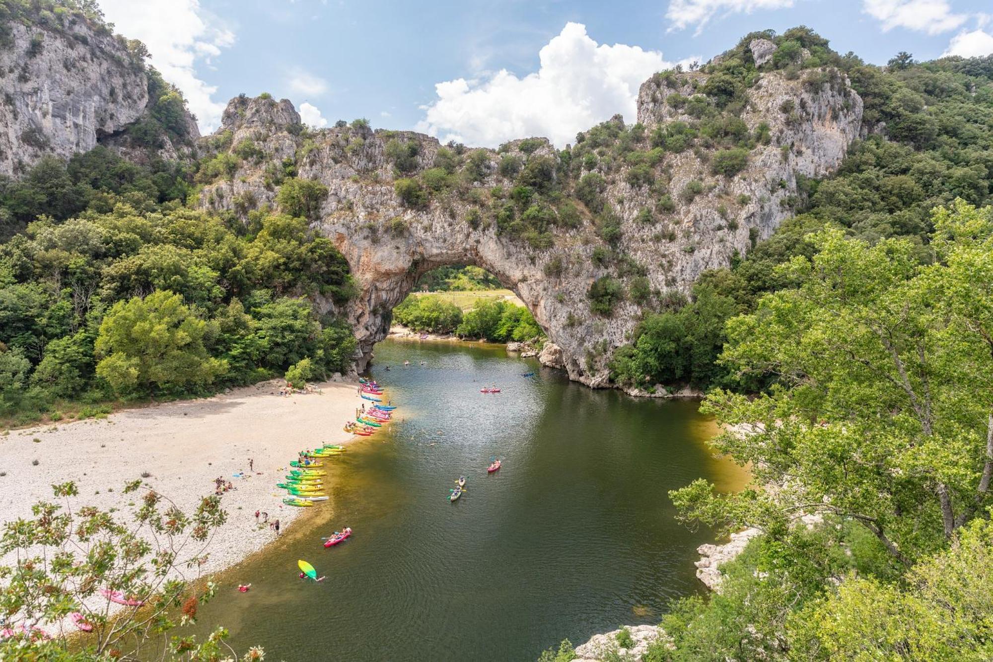 Camping Domaine De Chaussy Lagorce  Buitenkant foto