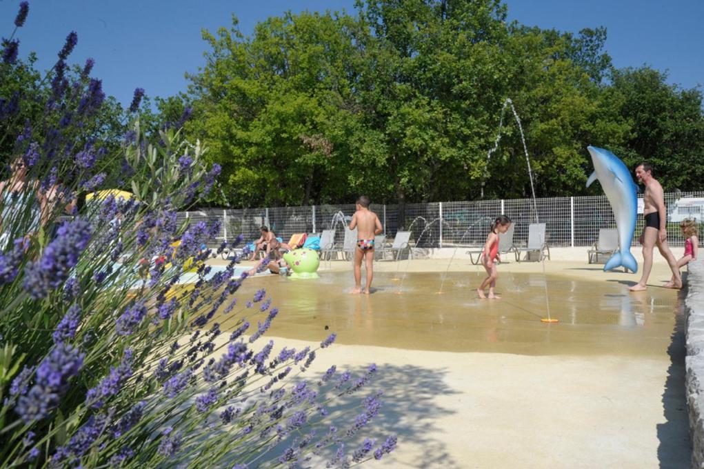 Camping Domaine De Chaussy Lagorce  Buitenkant foto